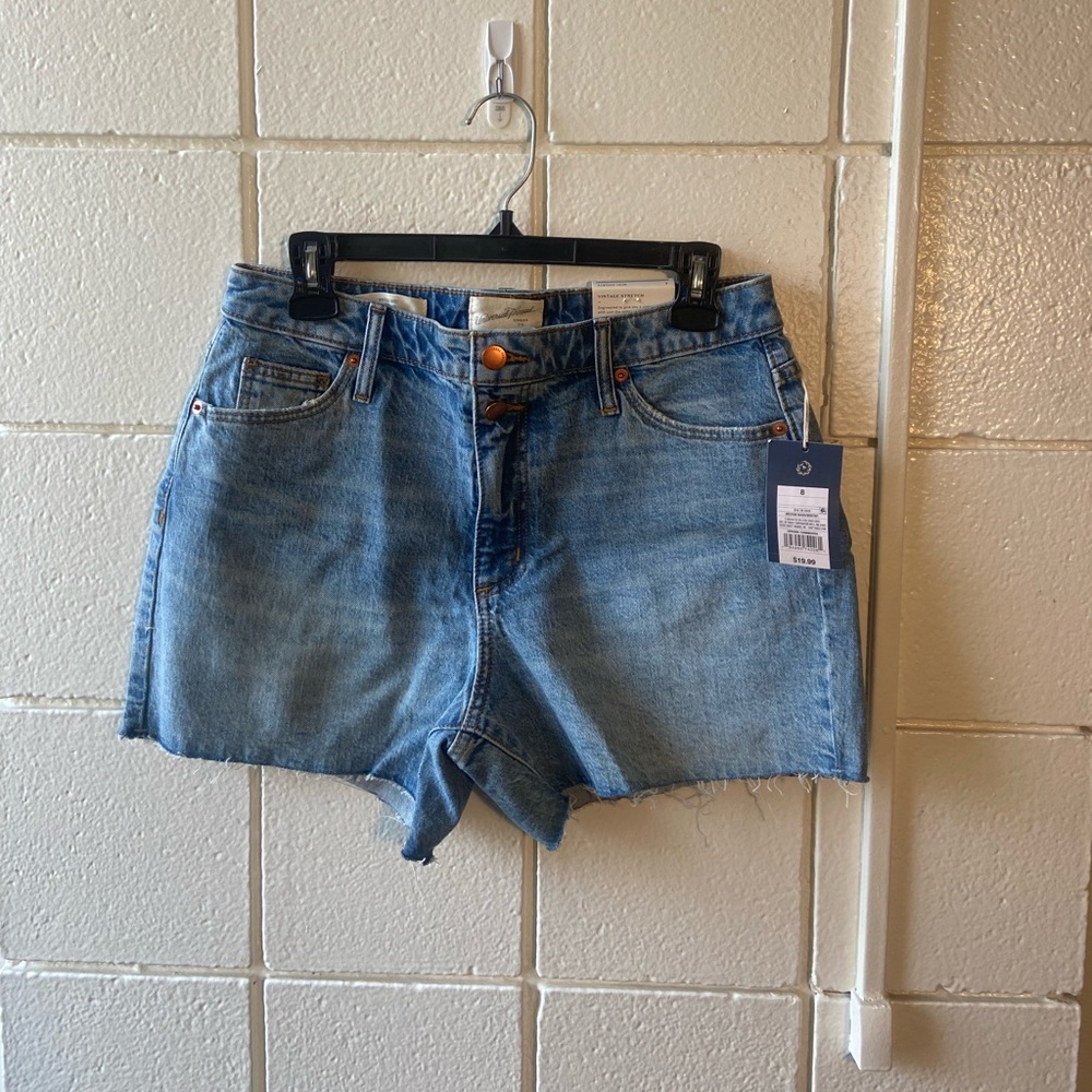Brand New with Tags Universal Thread Vintage MIDI shorts Size 8/29